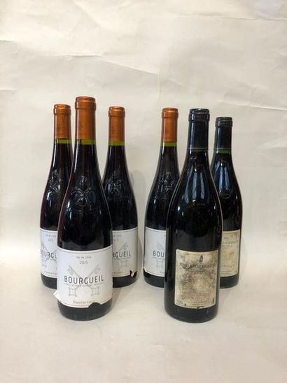 null Six bouteilles :
- Quatre Bourgueuil, 2015 (accrocs sur les étiquettes)
- deux...