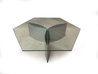 null Jean Paul BARRAY (1930) Kim MOLTZER (1938)

Table basse, le plateau hexagonal...