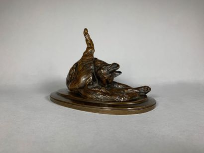null Emmanuel FRÉMIET (1824-1910)

Chat à la patte.

Epreuve en bronze à patine brun-rouge...