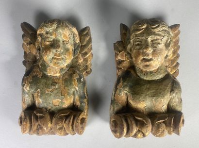 null Ecole du XVIIIe siècle

Bustes d'anges.

Deux sculptures en bois peint et doré.

H...