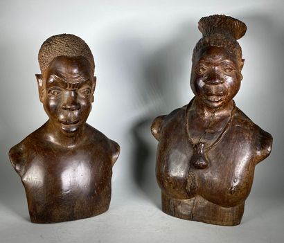 null Roger FAVIN (?-1990) 

Couple of Africans. 

Wooden sculptures, the man signed....