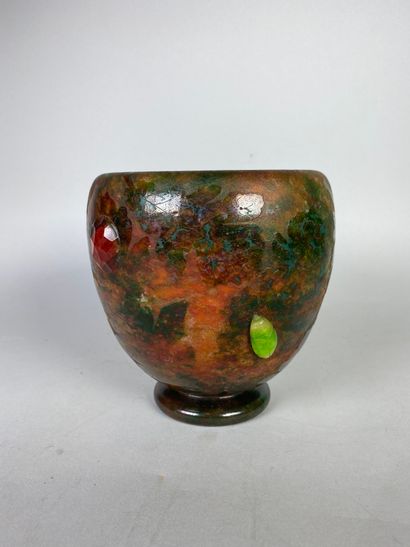 DAUM Nancy

Ovoid vase on a small foot in...