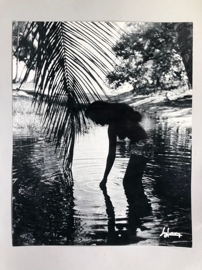 null Collection A. SYLVAIN

Danse folklorique tahitienne, Pêche dans le lagon, La...