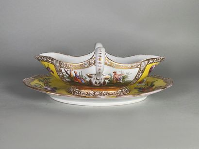 null MEISSEN
Porcelain gravy boat (one chip) enameled in polychrome with gallant...