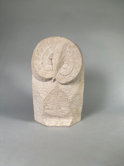 null Pierre RIVET (XX-XXIth centuries)
Owl.
Stone sculpture signed below the base.
H...