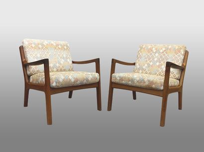 null OLE WANSCHER (1983-1985) for FRANCE SON
Pair of teak armchairs model "SENATOR".
Manufacturer's...