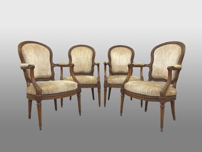 Suite of four cabriolet-shaped round-back...