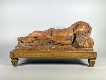 null Ecole du XIXe siècle
Cupidon endormi. 
Sculpture en terre cuite monogrammée...