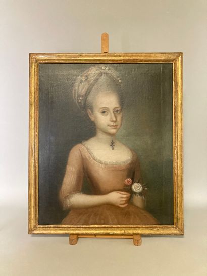 null Ecole du XVIIIe siècle
Portrait de jeune femme aux roses.
Huile sur toile. 
64,5...