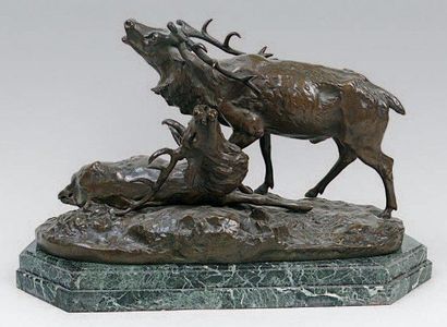 Pierre Albert LAPLANCHE (1826-1873) Le cerf victorieux. Epreuve en bronze à patine...