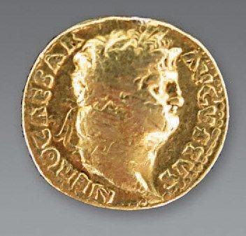 null Monnaie en or à l'effigie de Néron. Porte l'inscription NERO CAESAR AUGUSTUS....