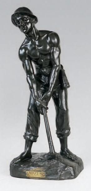 Henri Louis LEVASSEUR (1853-1934) Le mineur. Epreuve en bronze à patine brun foncé...