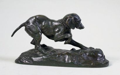 Antoine- Louis BARYE (1795 - 1875) Chien braque.
Belle épreuve en bronze à patine...