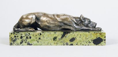 Edouard Marcel SANDOZ (1881 - 1971) 
Chien danois couché.
Epreuve en bronze à patine...