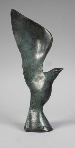 Claude LHOSTE (1929 - 2010) 
L'oiseau.
Epreuve en bronze à patine verte nuancée....