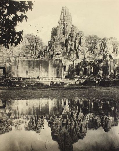 null CAMBODGE
Un ensemble de 11 photos du site d'Angkor Vat.
11 tirages d'époque...