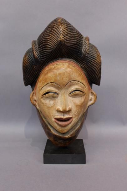 null Masque, Gabon, Punu (soclé).
Haut.: 30 cm