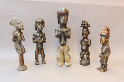 null Ensemble de 10 sculptures style Gabon, etc