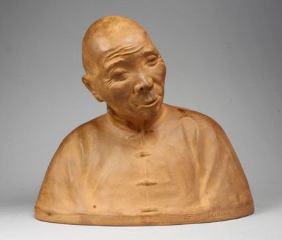 Gaston HAUCHECORNE (1880 - 1945) 
Sage chinois.
Sculpture d'édition en terre cuite...