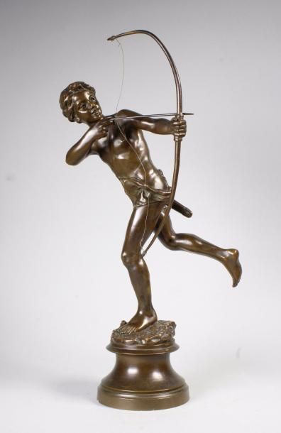 Antoine BOFILL (act. c.1890 - 1939/53) 
Jeune archer.
Epreuve en bronze à patine...