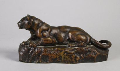 Antoine-Louis BARYE (1796 - 1875) 
Panthère de Tunis.
Epreuve en bronze à patine...