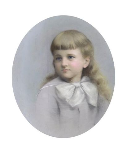 École du XIXe siècle Portrait de garçonnet.
Ovale.: 52x 44cm