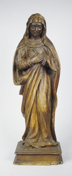 null Vierge de l'annonciation en bois sculpté. France. Vers 1800.
Haut.: 38 cm