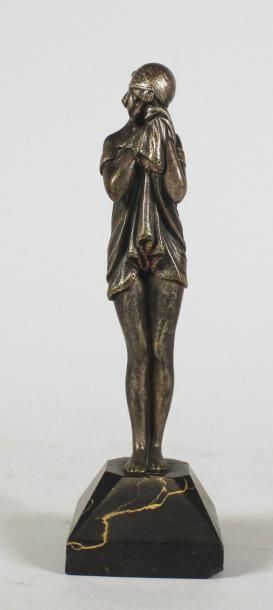 DIMITER CHIPARUS (1886 - 1947) The little sad one.
Epreuve en bronze à patine vieil...