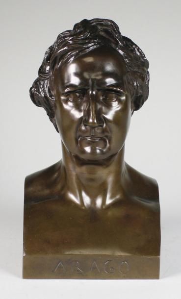 Pierre Jean DAVID D'ANGERS (1788 - 1856) Arago.
Epreuve en bronze à patine brun nuancé....
