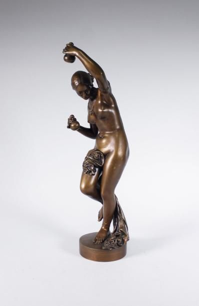 James Pradier (1790 - 1852) L'africaine aux calebasses.
Epreuve en bronze à patine...