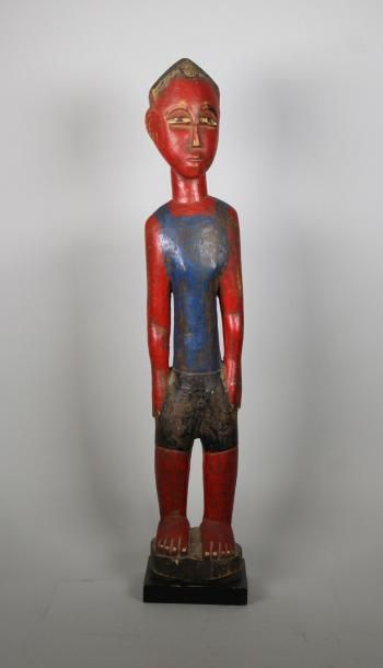 null Grande sta­tuette masculine colon en bois polychrome. Côte d'Ivoire, Baoulé,...