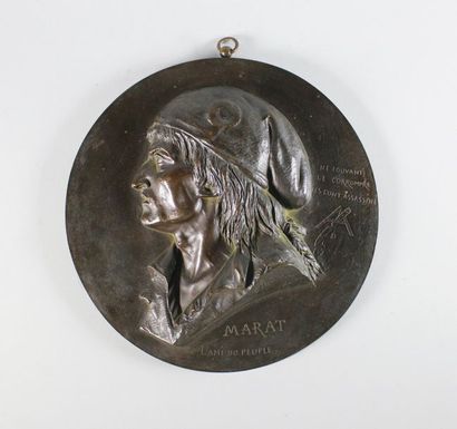 École Française du XIXe siècle Marat, l'ami du peuple.
Profil circulaire en bronze...