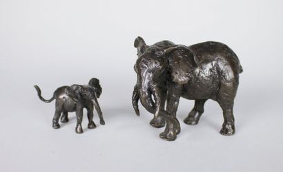 Jonathan Roy SANDERS (xxe siècle) Elephant mother and baby II.
Epreuve en bronze...