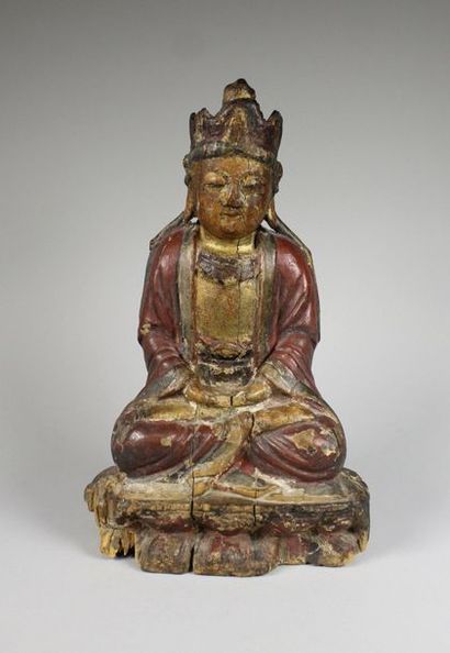 CHINE, Epoque MING (1368 - 1644) Statuette de boddhisattva en bois laqué polychrome,...