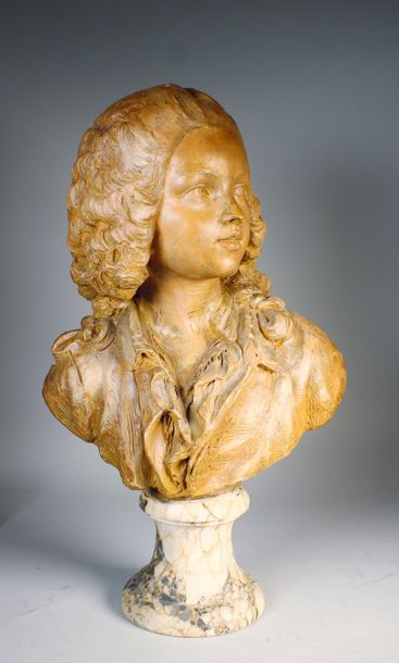 Fernand LIANI (XIXe siècle). Buste d'enfant.
Terre cuite signée. Repose sur un piédouche...