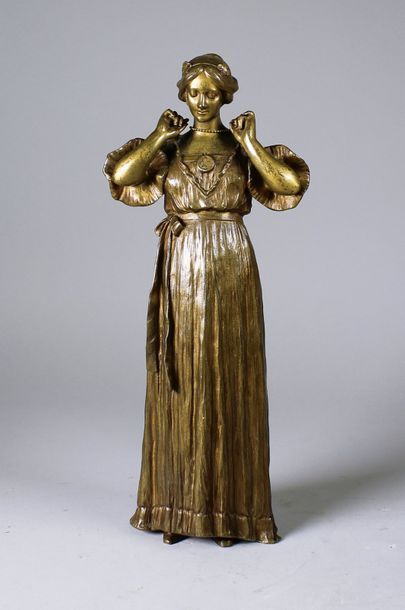 Dominique ALONZO XIXe-XXe siècle Femme au collier.
Epreuve en bronze à patine brun...