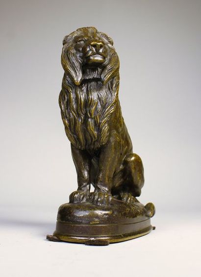 Antoine Louis BARYE (1796 - 1875) Lion assis.
Epreuve en bronze à patine brune. Fonte...