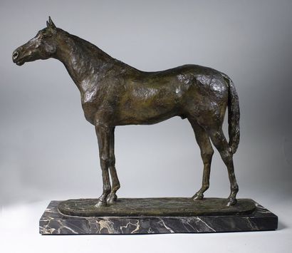 René PARIS (1881 - 1970) Cheval au repos.
Belle épreuve en bronze. Fonte d'édition...