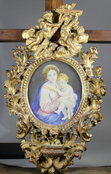 École Française du XIXe siècle Vierge à l'enfant.
Aquarelle à vue ovale.
24 x 20...