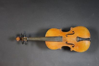 null Violon 1/2 MIRECOURT. XXe siècle. Etiq. Apocryphe. Stradivarius. Assez bon ...