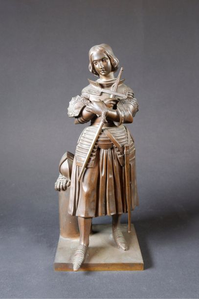 École Française du XIXe siècle Jeanne d'arc.
Epreuve en bronze à patine brun nuancé....