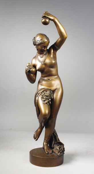 James PRADIER (1790-1852) Femme aux calebasses.
Epreuve en bronze à patine brun clair...