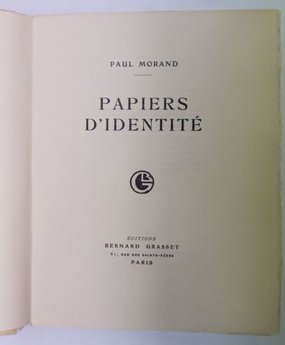 null Paul MORAND. Papiers d’identité. Paris, Grasset, 1931. In-4, broché, chemise...