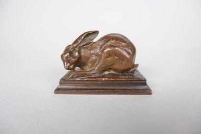 null Charles GREMION (XIXe-XXe siècles)
Lièvre.
Epreuve en bronze à patine brun nuancé....