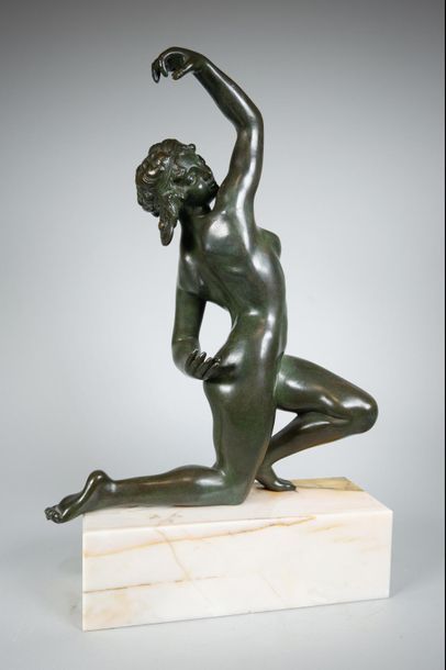 null Fortunato GORY (act. 1895-1925)
Danseuse. 
Epreuve en bronze à patine verte....