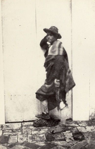 Alphonse DELAUNAY (Rouen 1827-Paris 1906) Type espagnol debout de profil vers la...
