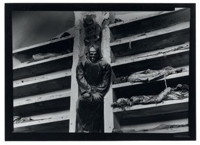 Olivier MERIEL (Saint-Aubin-sur-Mer 1955) Sicile Palerme Catacombes Série de 7 photographies...