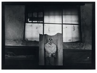 Olivier MERIEL (Saint-Aubin-sur-Mer 1955) Sicile Palerme Catacombes Série de 7 photographies...