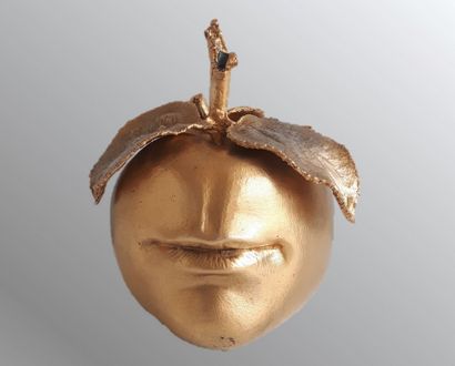 Claude LALANNE LALANNE Claude 1925-2019 : Pomme bouche. 

Bronze, patine or mat et... Gazette Drouot