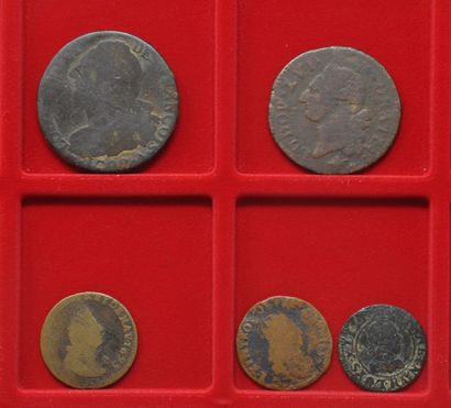null Ensemble de 5 monnaies royales dont:
-Louis XIII, Double Tournois 1620
-Louis...